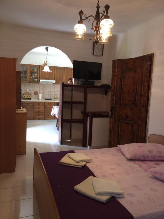 Apartmani Luiza Cres Exteriér fotografie