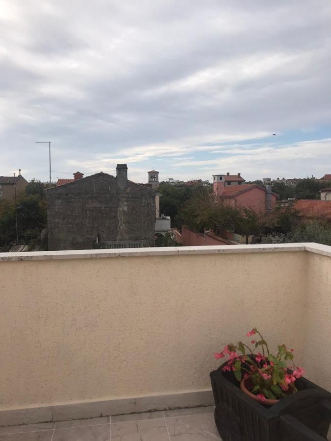 Apartmani Luiza Cres Exteriér fotografie